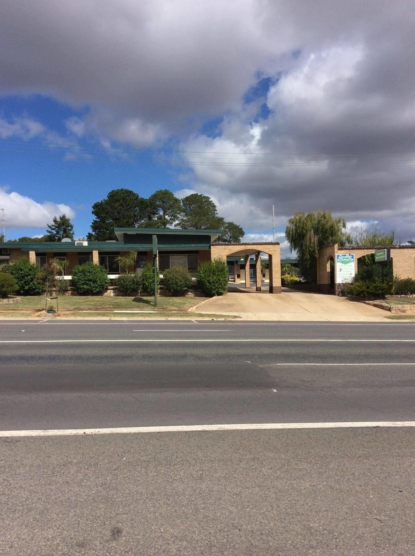 Hi Way Eight Motor Inn Stawell Buitenkant foto